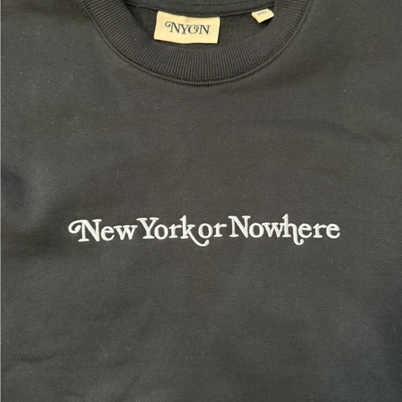 NYON NEW YORK OR NOWHERE Embroidered Crew Neck Men’s Sweater Size M - Picture 2 of 3